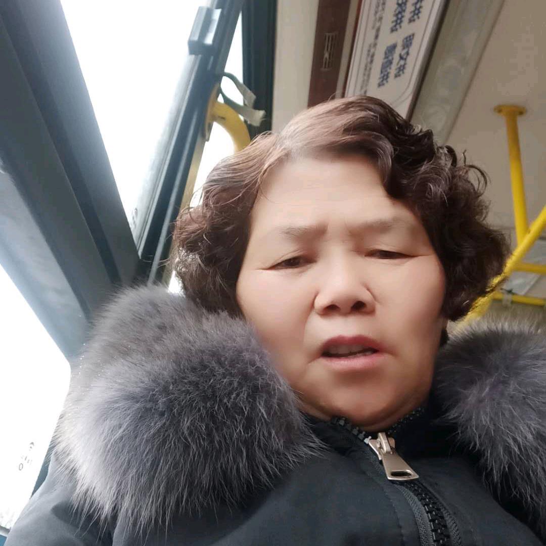 蔡啟琼