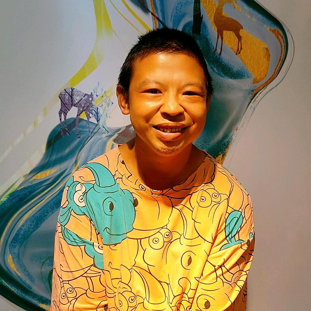 美丽的金蚕浩哥