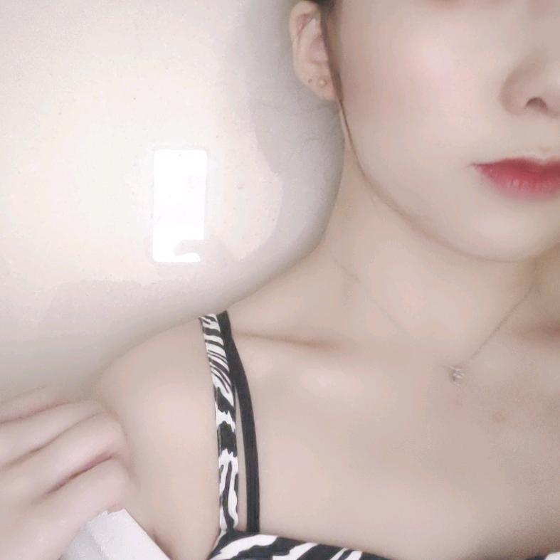 @乐乐与馄饨包子
