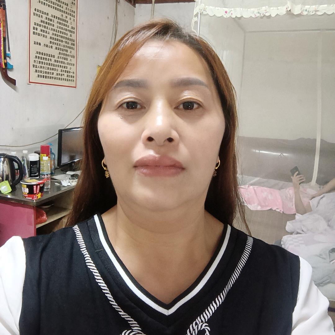 容姐晚上7点开播迎欢迎老铁们的支持