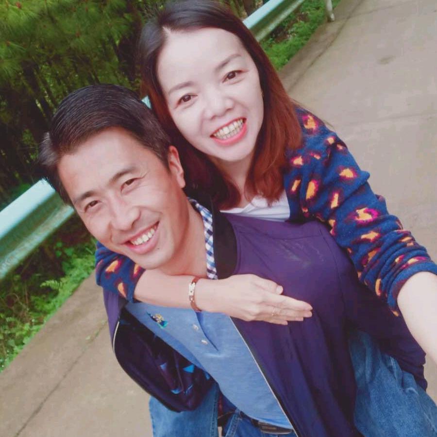 知足常乐代小红