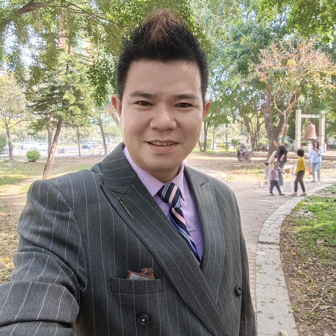 阳光傻男人🔥🐍🇨🇳