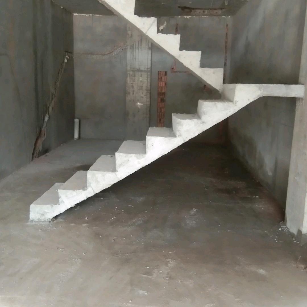 现浇楼板，门市，楼梯，公寓搭建