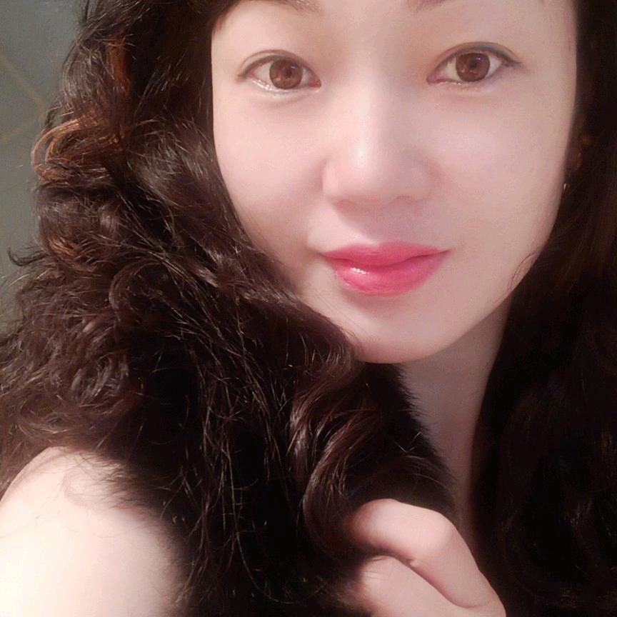 英子
