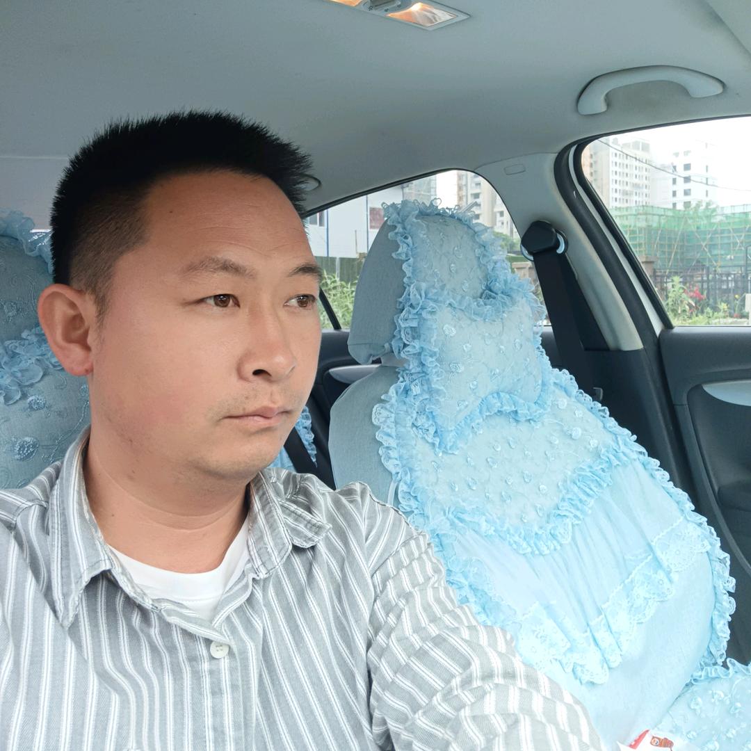贵州小张哥面包车
