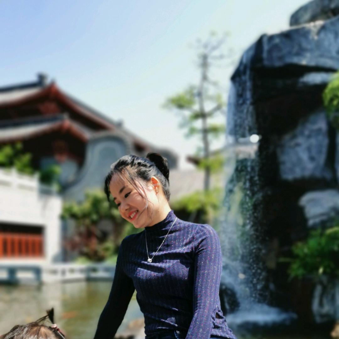 红木周周姐