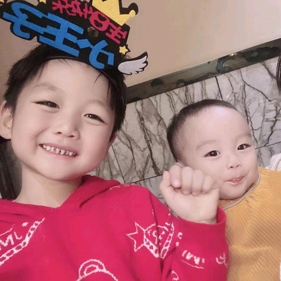 幸福快乐的老太太，