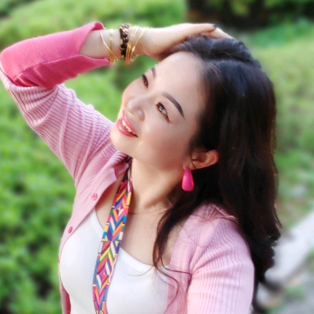 董小小（每晚10点10分开播）