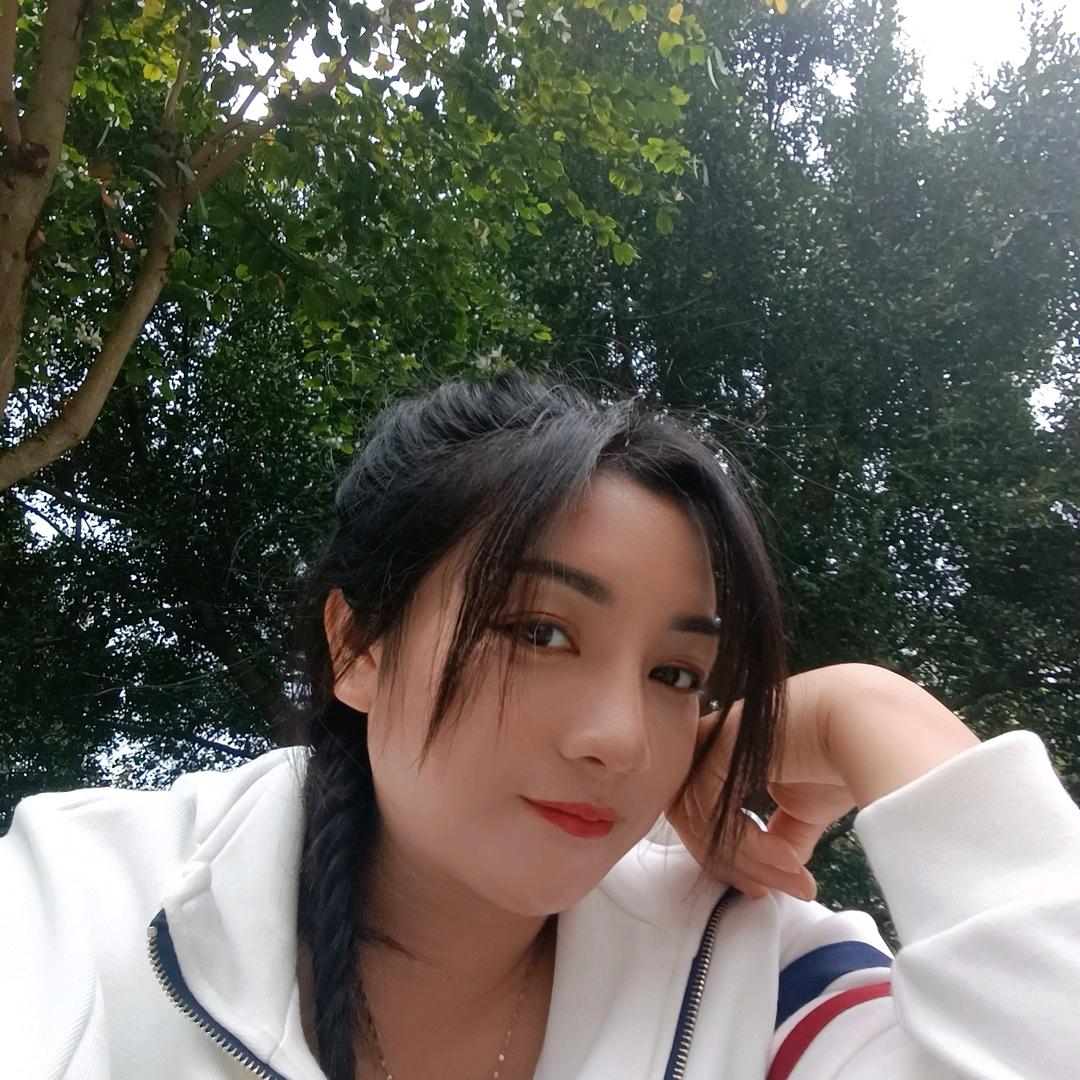 黄媛（尊师芳芳）