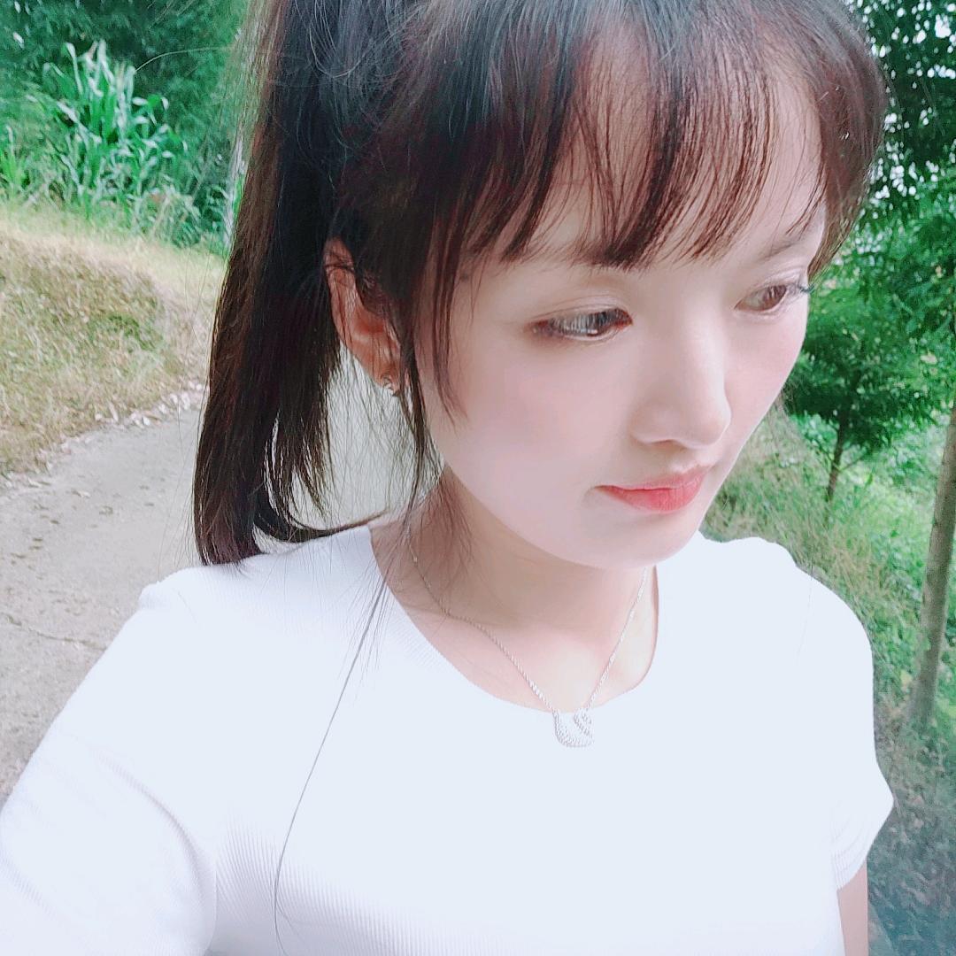 做自己的光🌻