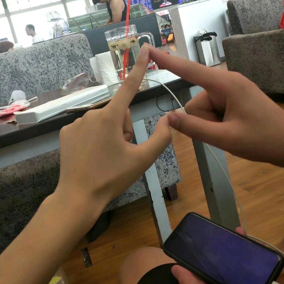 人冯喜事精神爽。