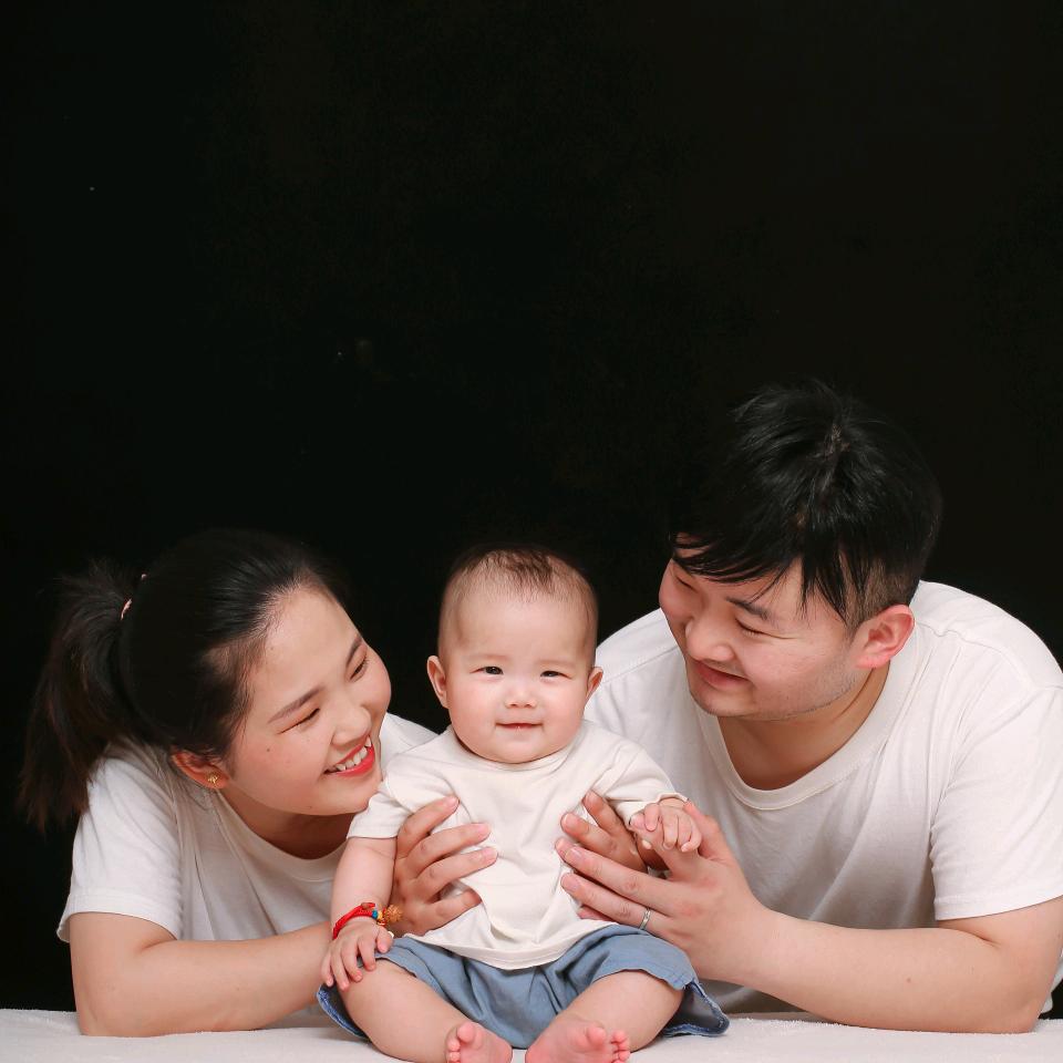 李赛美发工作室豆豆👨‍👩‍👦