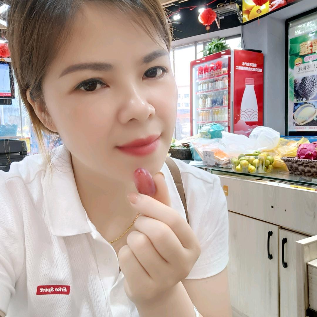 黄秋香