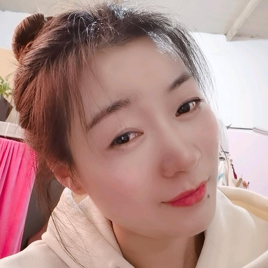 李小月