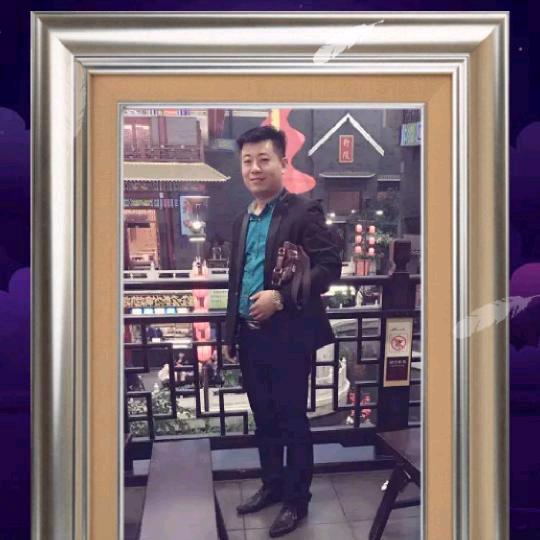 顺其自然《男人帮》精品街中段