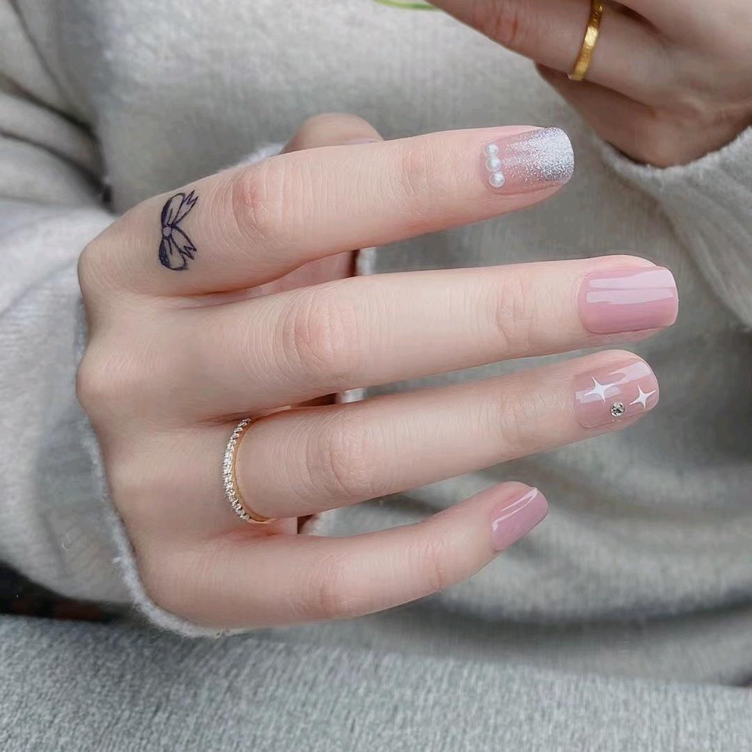 妞
