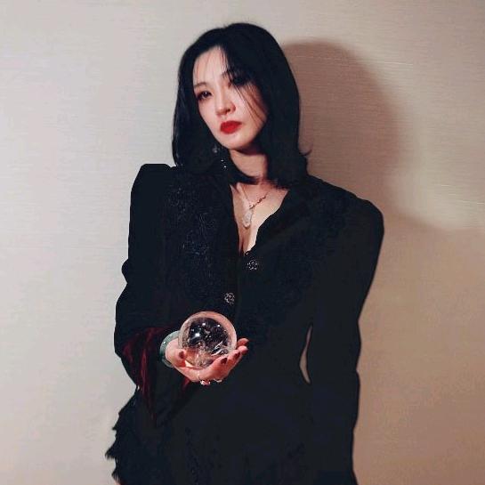 锦鲤幽幽头像