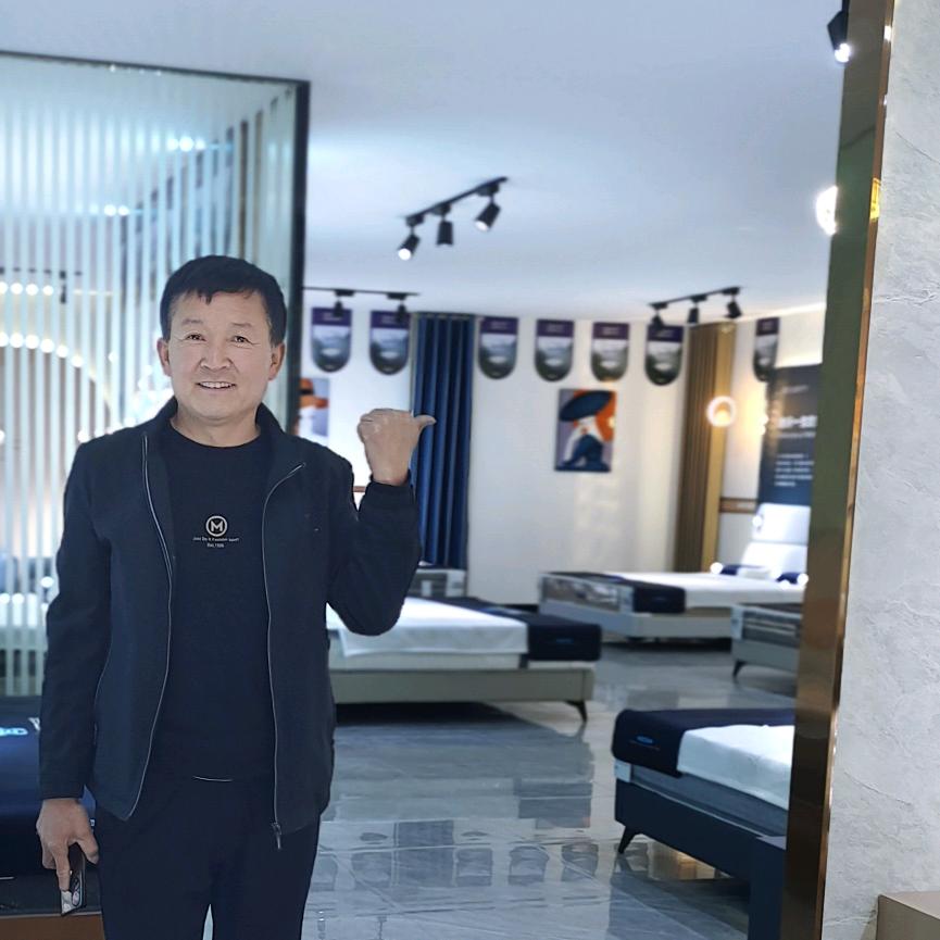 濮清家居  刘智锋