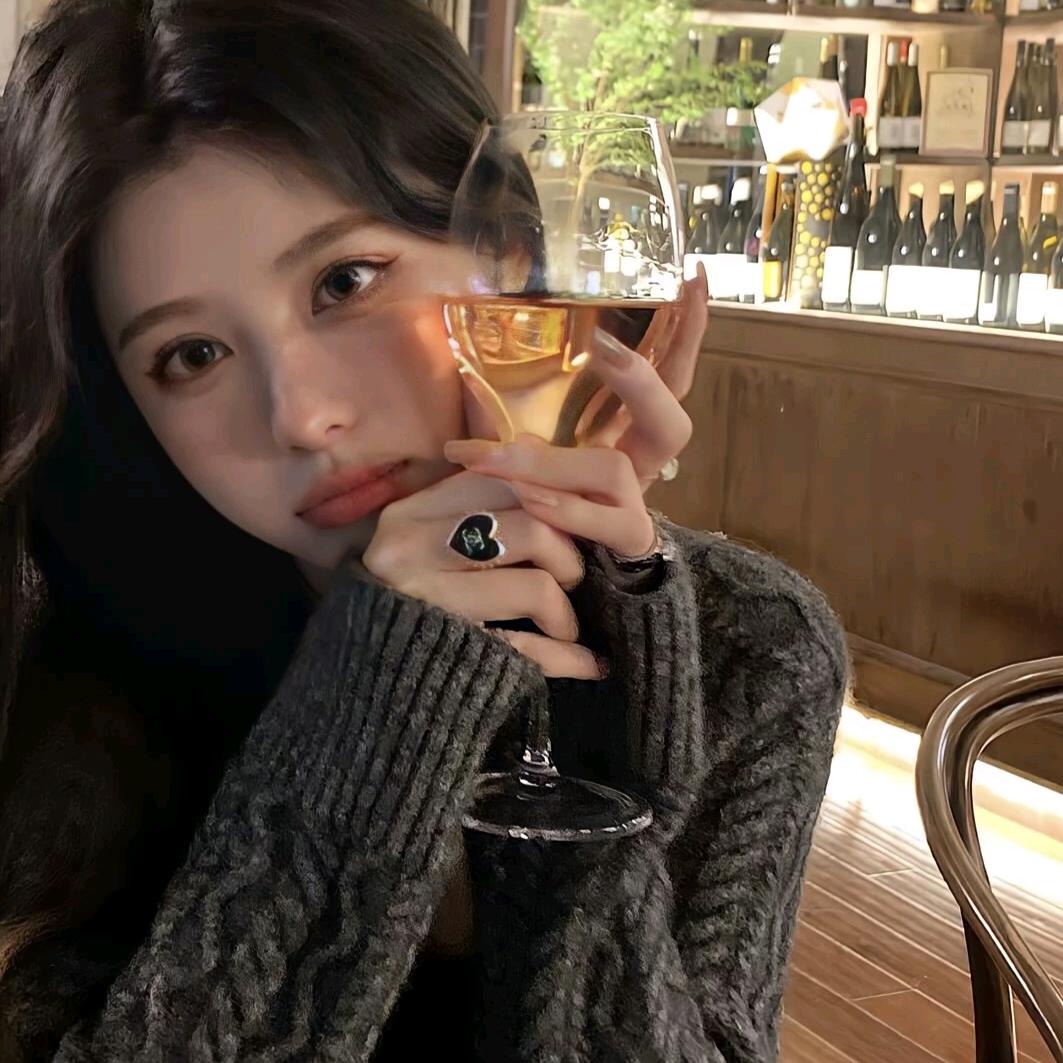 薛小菲吖~