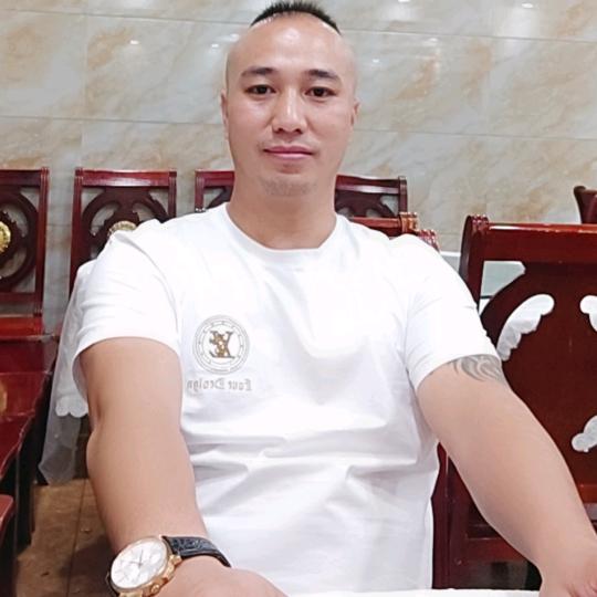 红年（直播间相遇也是一种缘分）