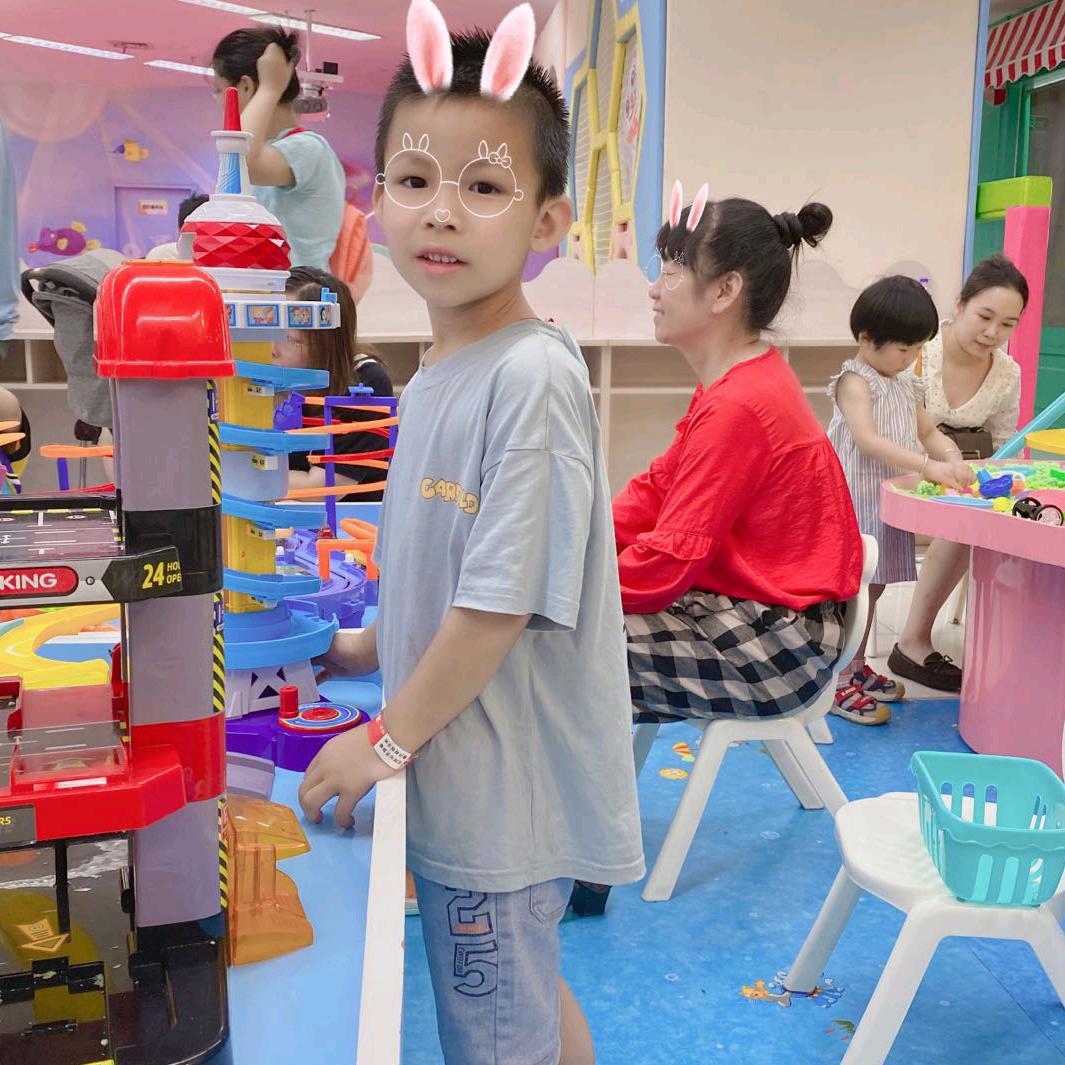 孩子王岳阳步步高店