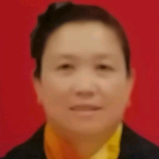 席朵朵（晚8点直播）