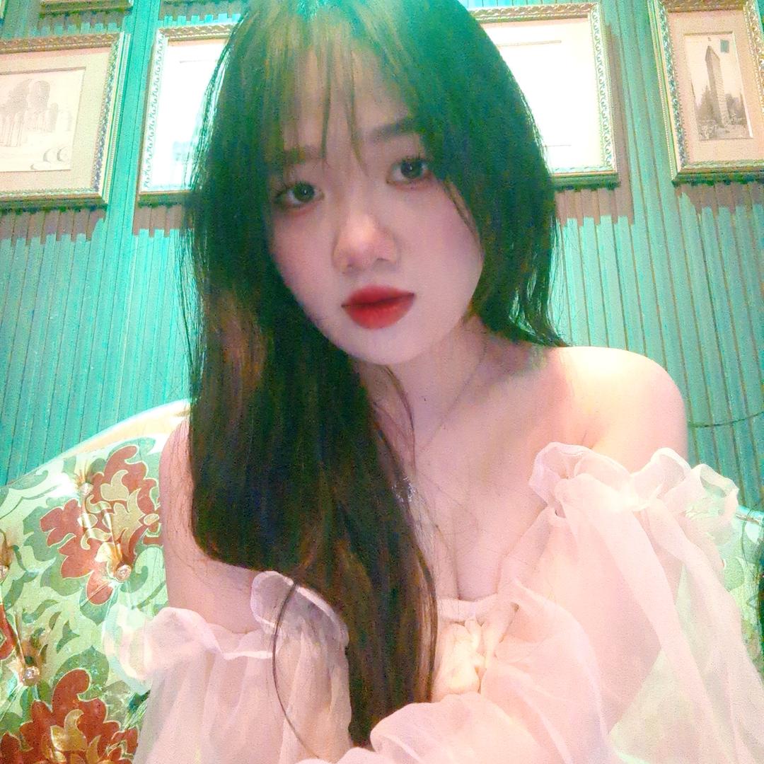 在逃优优💒