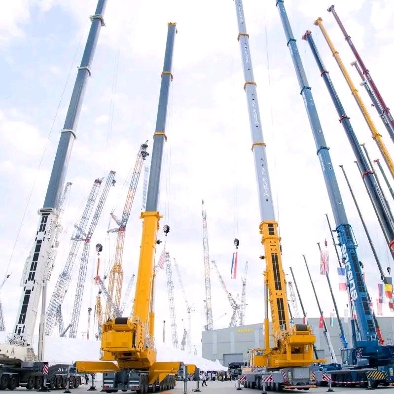 吊车挖机店小二