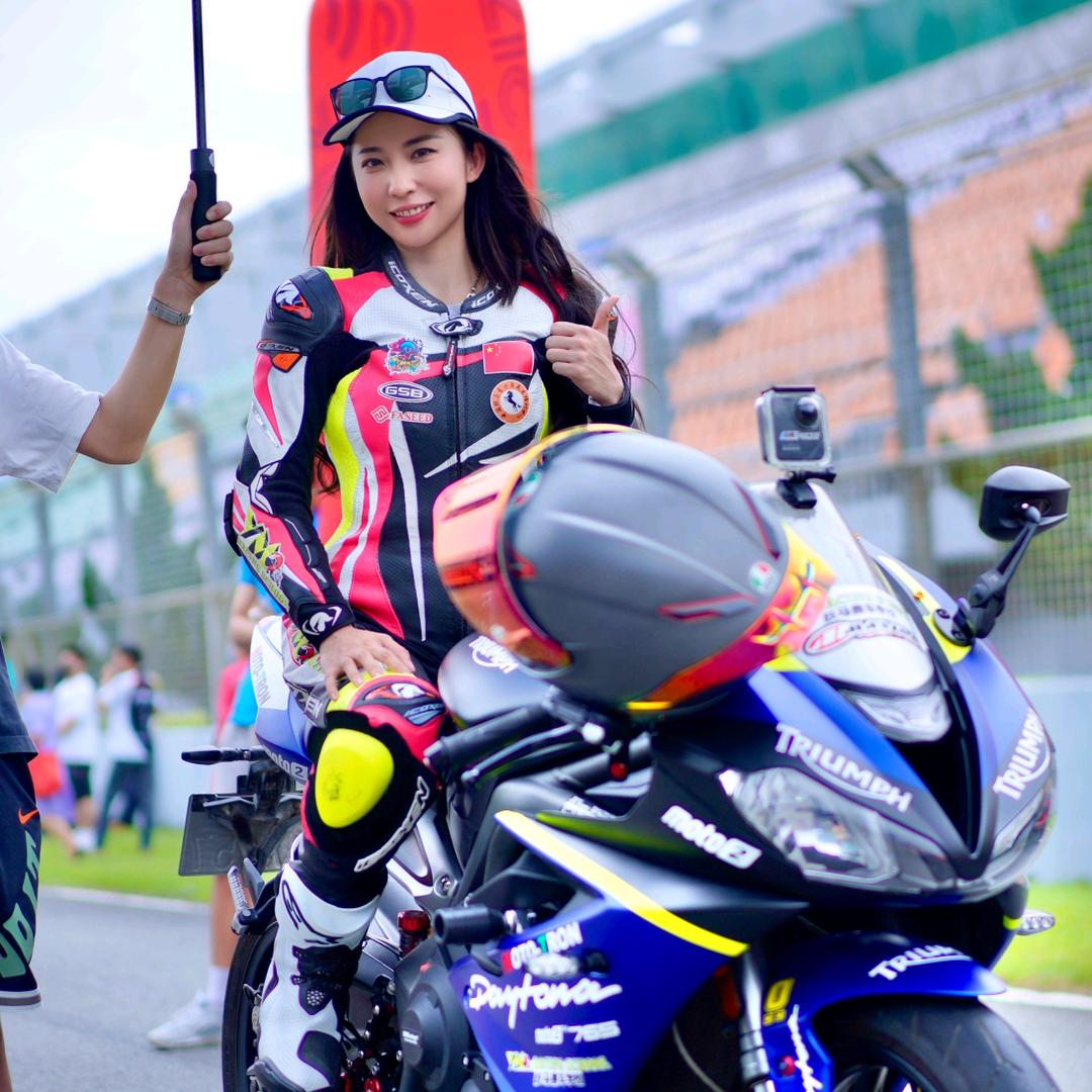 摩托车女教官TT