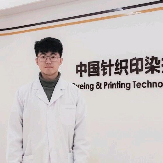 姚蔚铭