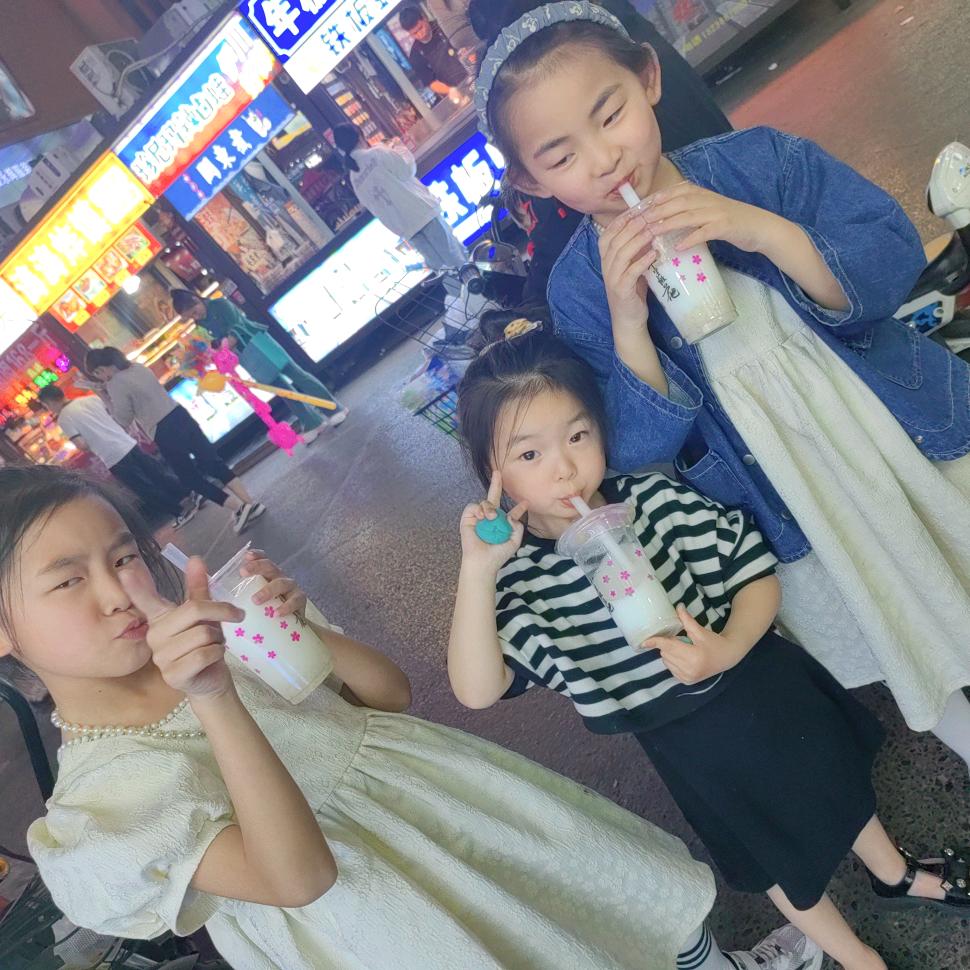 伊川县小布点婴童