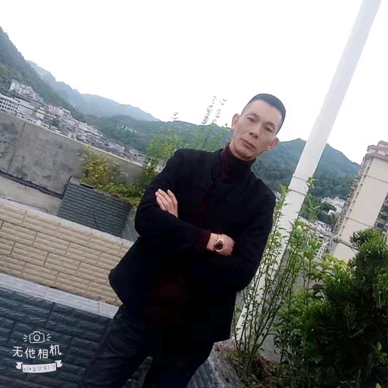 册亨六孔唢呐团队