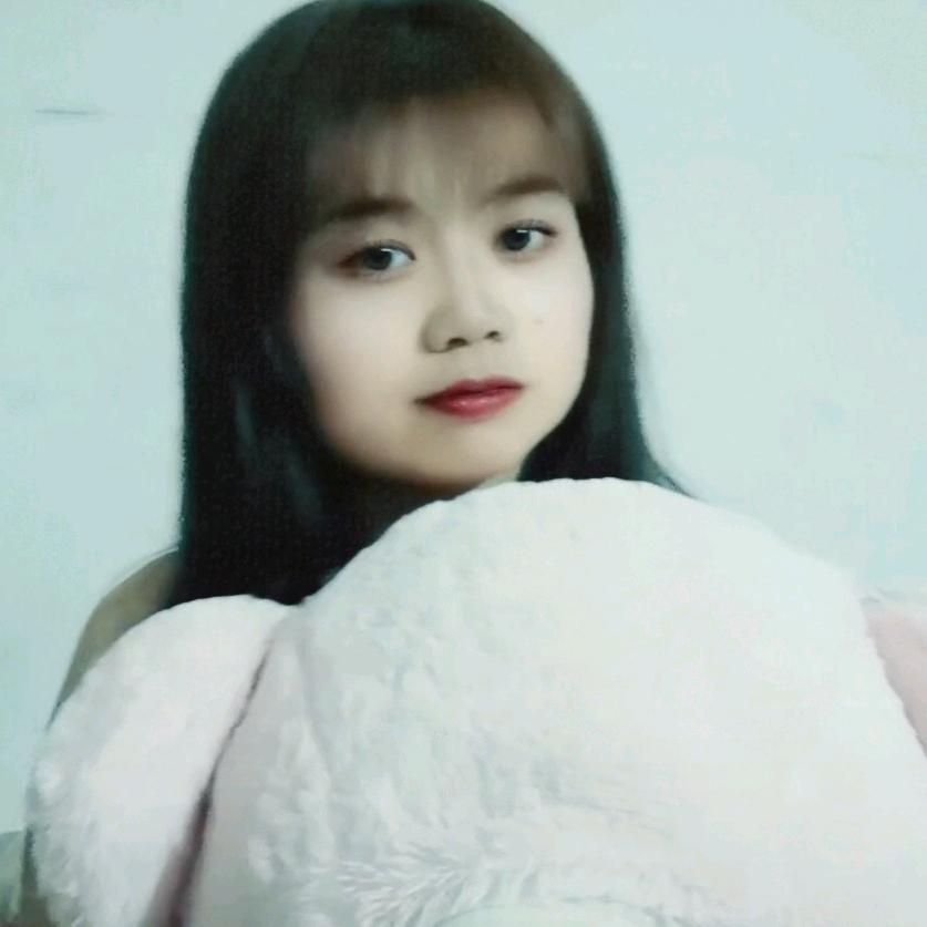 Ailce   李