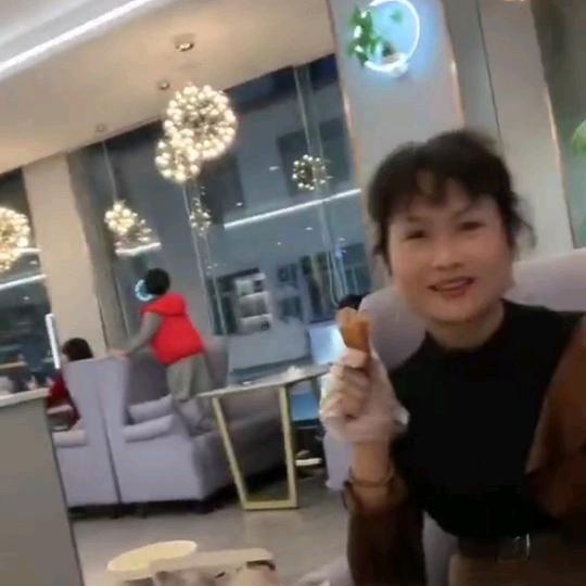 心悦金江立新路(花月秋)服装店