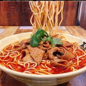 牛肉面牛杂面馆