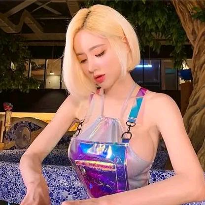 Aឩ໊၀ឩ໊ᰁ᭄一张ઈོ王牌ଘ࿐