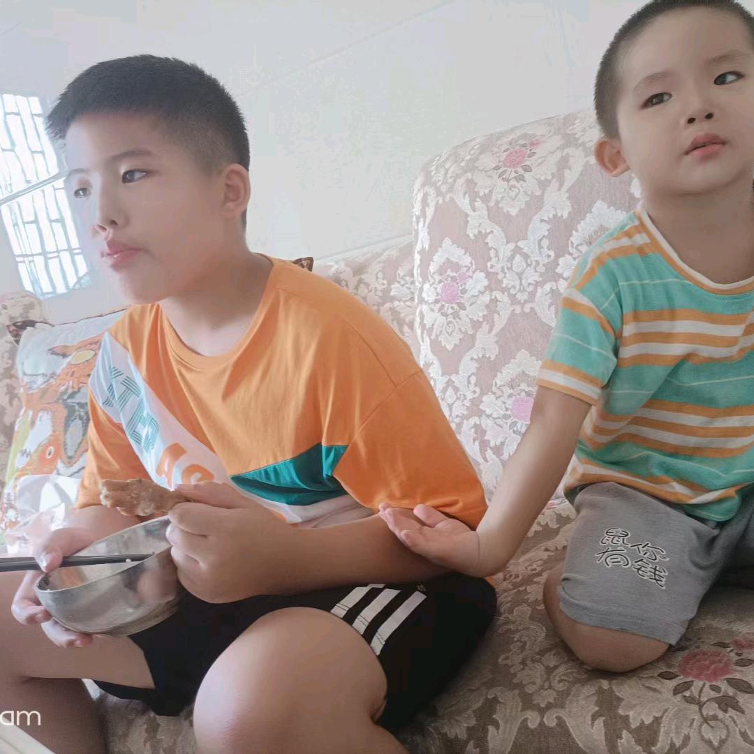 开心幸福的奶奶