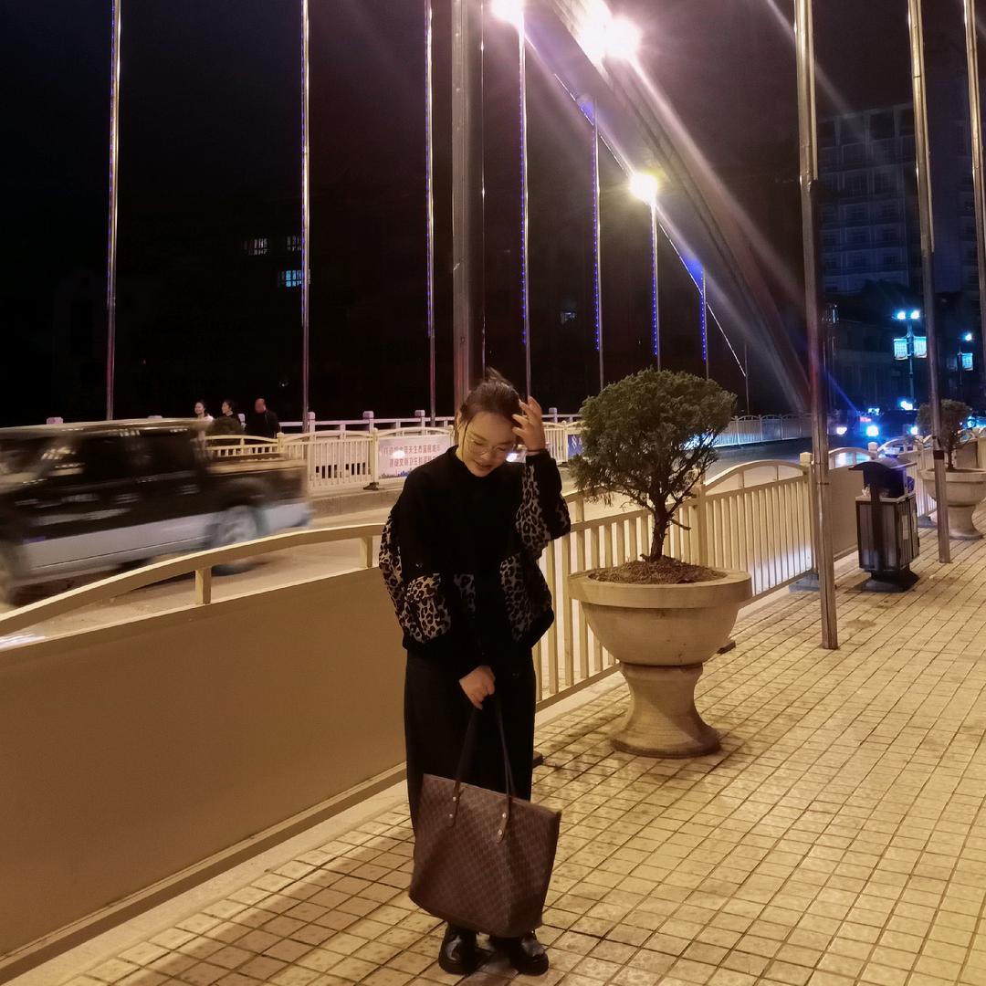 陈天睡大觉🌙🌙🌙