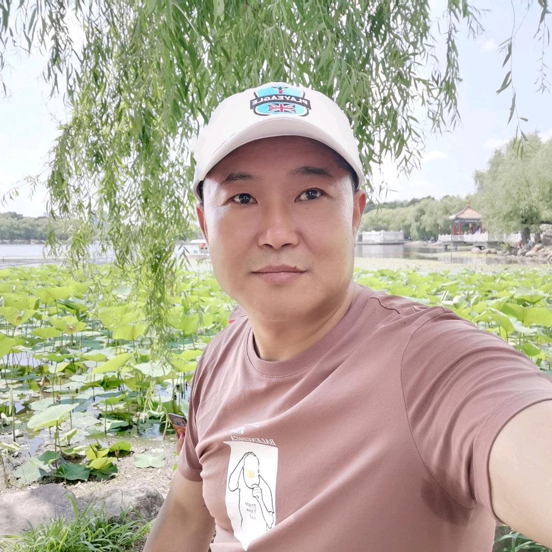 长春老张（逛地摊）