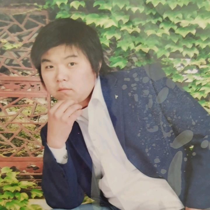 无知的少年hy
