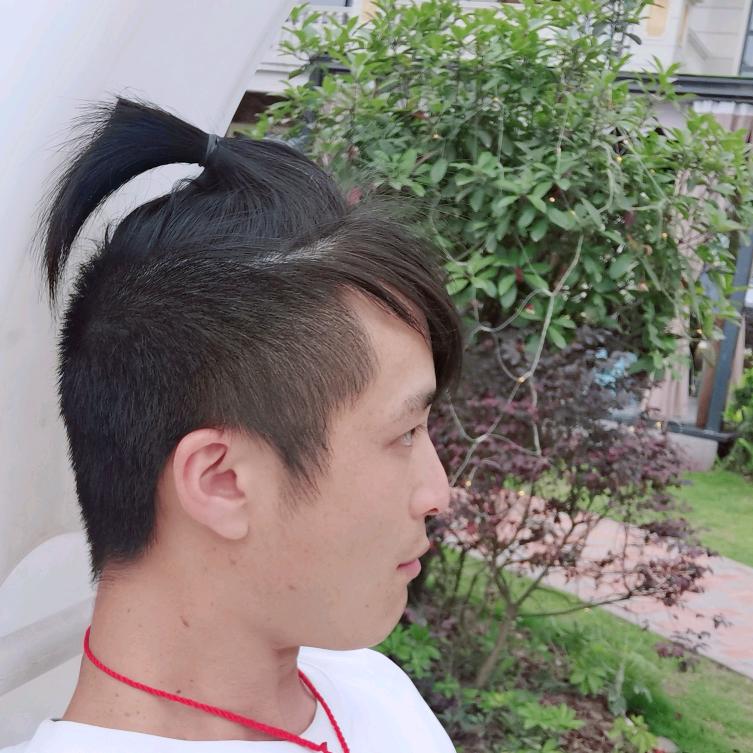 叙永云飞二手车