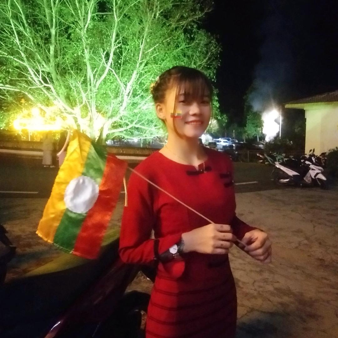 ၽူၼ်သၢဝ်တႆး