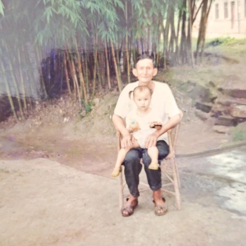 T是徐小胖啊！！！