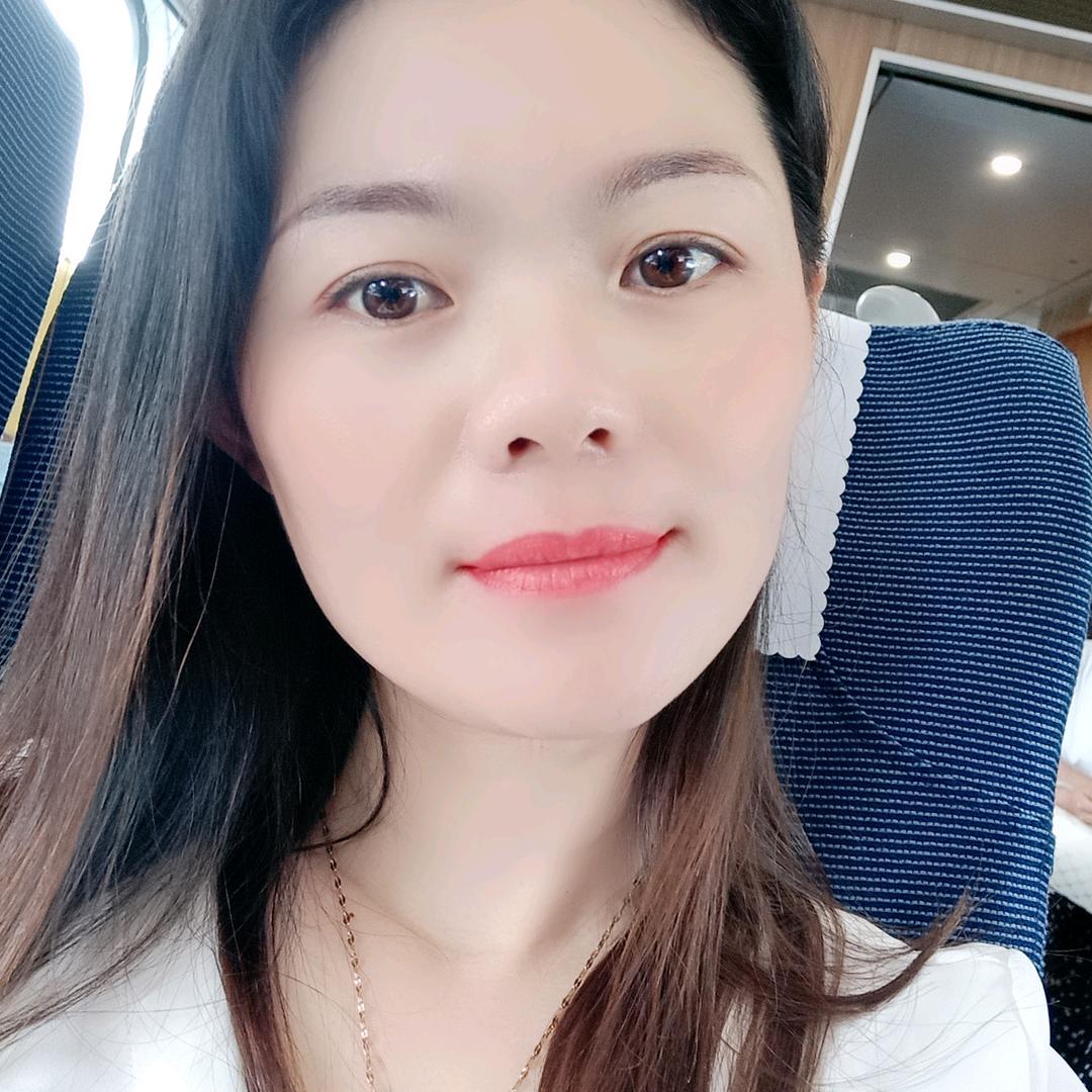 叶伶俐眉眼唇定状，