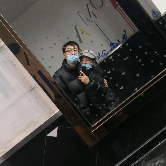 烂崽很高冷（10w粉开播）