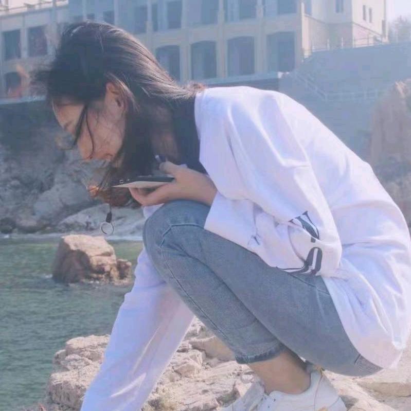 七月老师呀