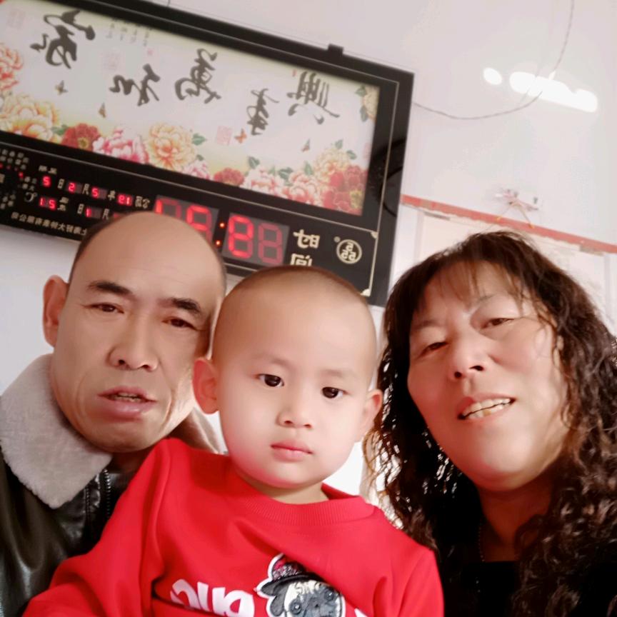用户1744539619077