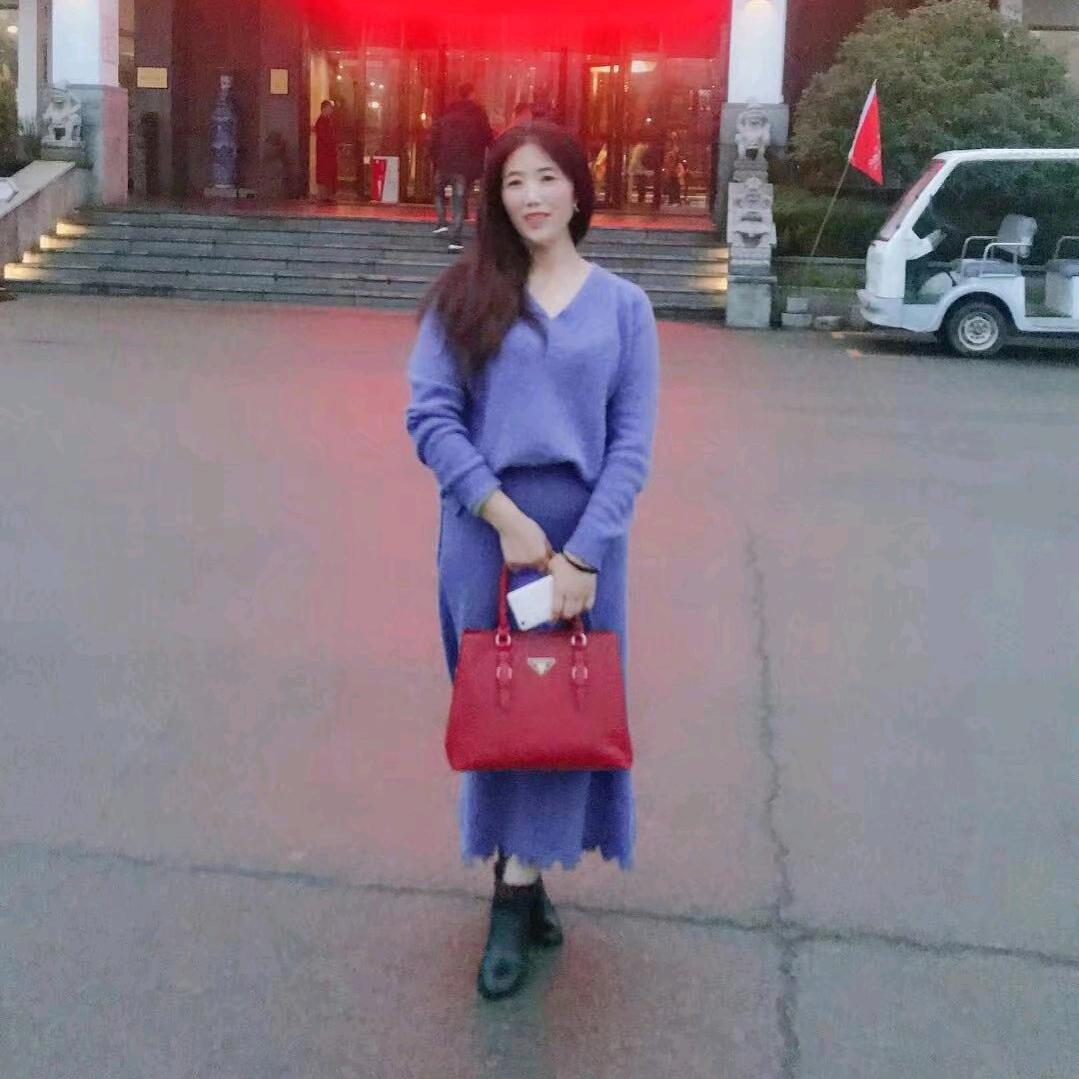 奋斗中的女人