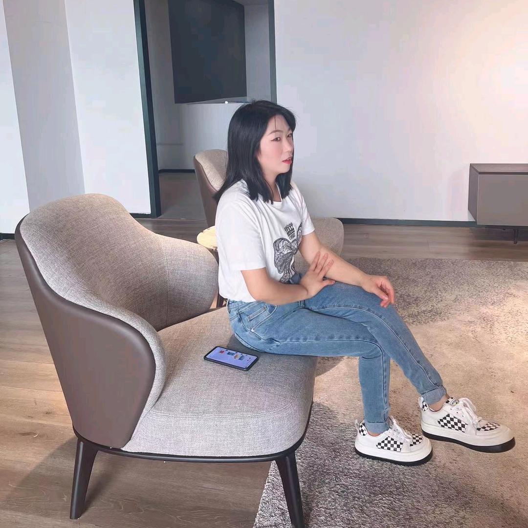 佳丽