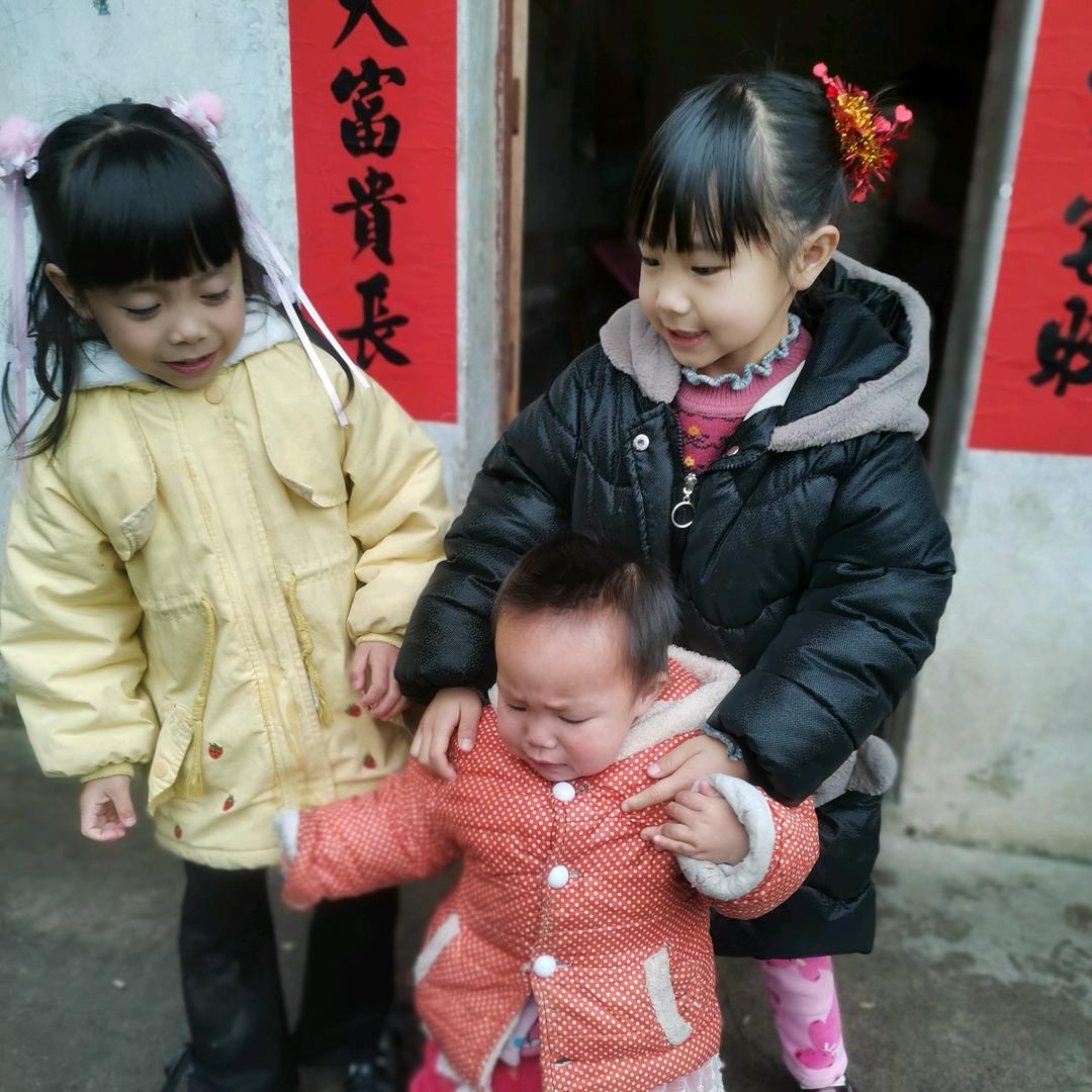 小小（天凌广告）